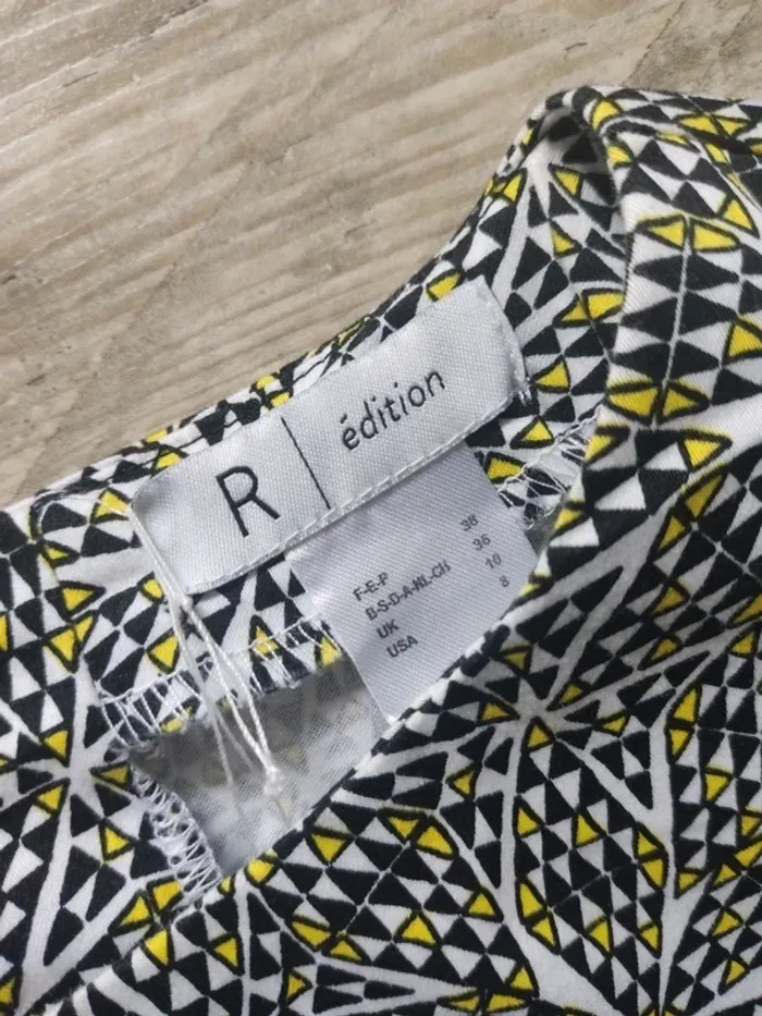 Robe mi-longue dos graphique boutonné noir jaune blanc taille 38 La Redoute neuve - photo numéro 9