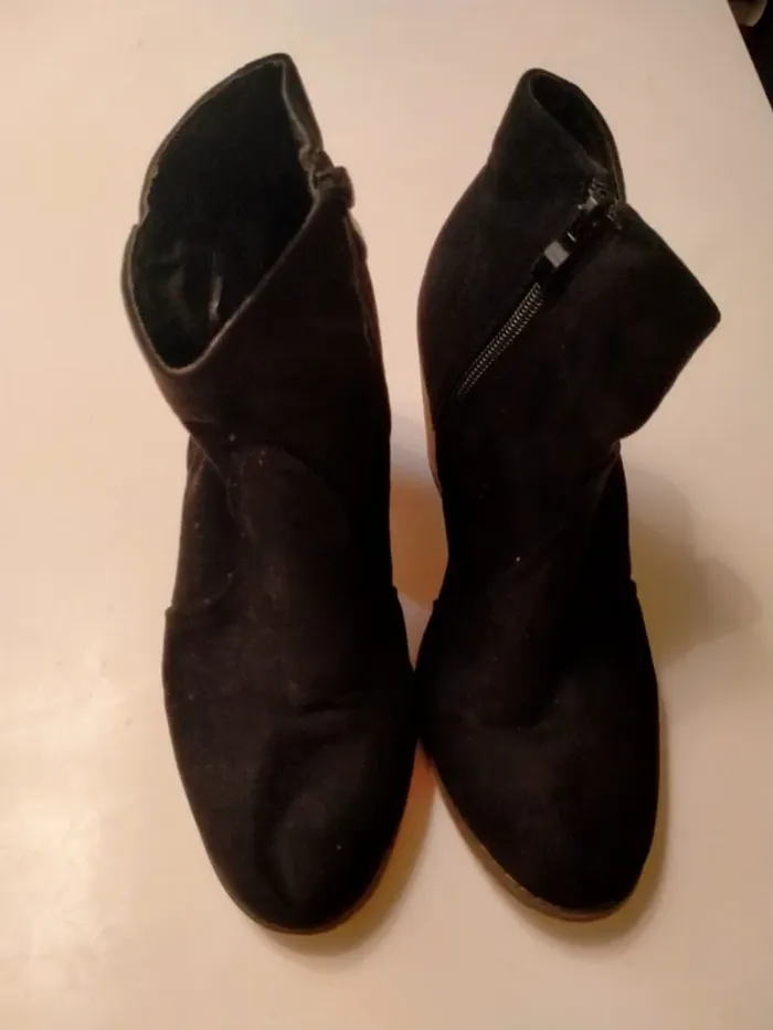 Bottines noires à talons - photo numéro 2