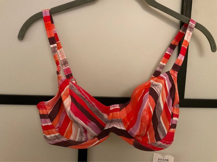 Haut maillot multicolore Freya neuf