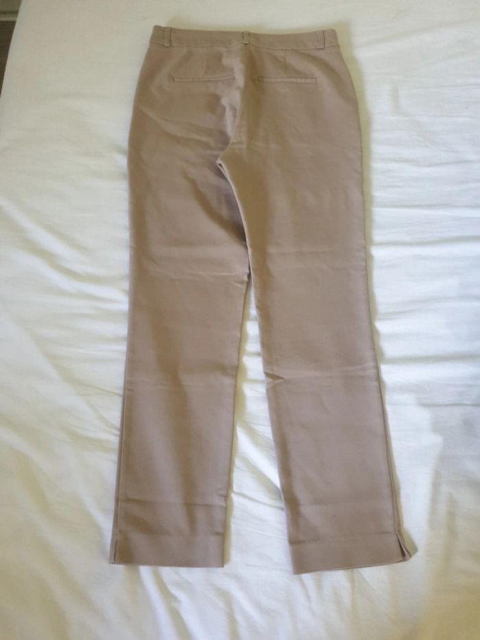 Pantalon femme beige marque stradivarius taille 36 - photo numéro 3