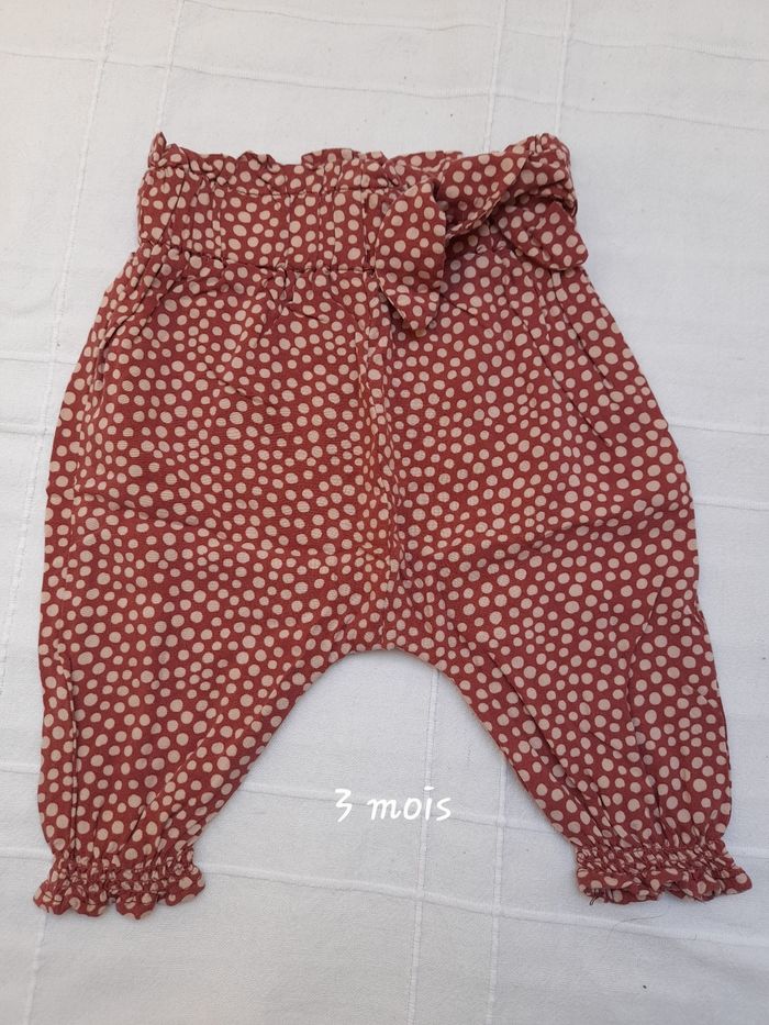 Pantalon été fille 3 mois.
