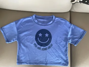 TEE shirt court