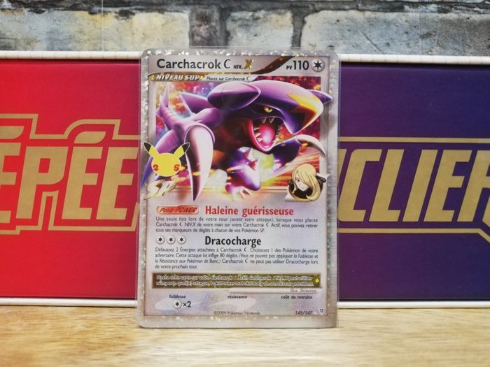 Carte Pokemon Carchacrok C Niv.X Célébrations 25 ans