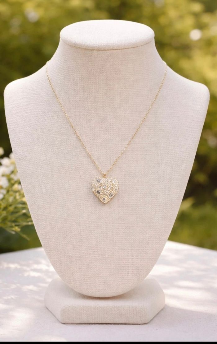 Bijou pendentif coeur Collier or scintillant – élégant & romantique neuf avec pochon