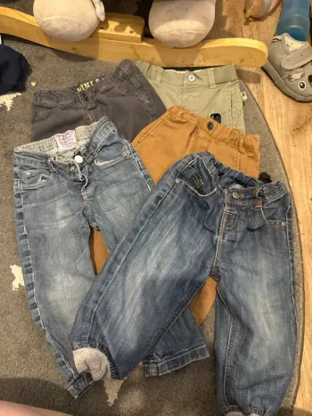 Lot pantalon garçon 18 mois