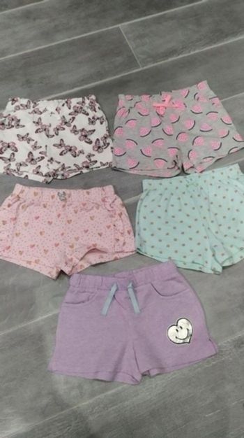 Lot de shorts en 5/6 ans