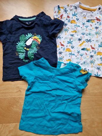 Lot 3 tshirts 6M