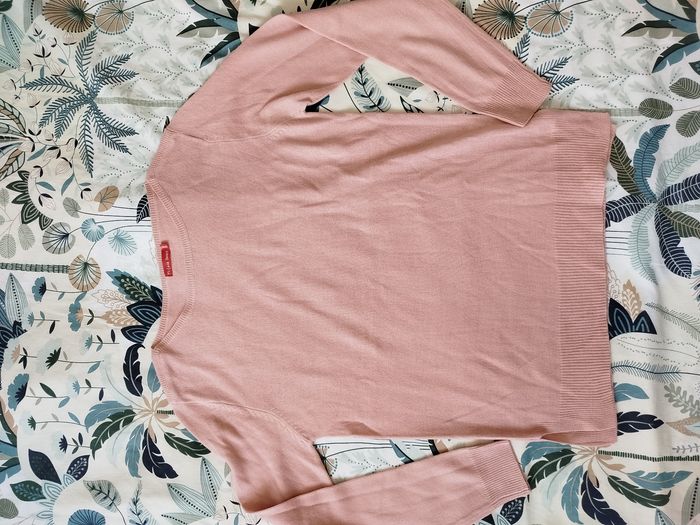 Pull fin