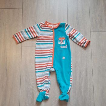 Très beau pyjama. Garçon 18 mois. Marque Orchestra