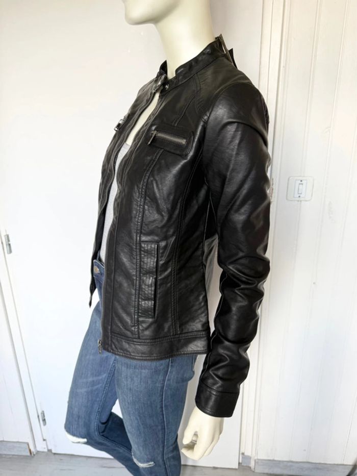 Veste en simili cuir ONLY – Taille 38 – noir – Neuf avec étiquette - photo numéro 14