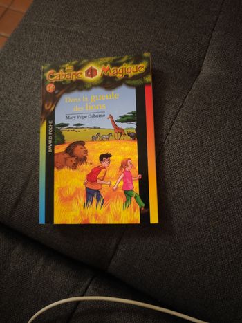 Dans la gueule des lions (La Cabane Magique)