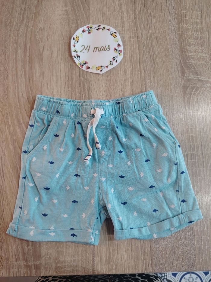 Short bébé garçon 24mois obaibi en très bon état
