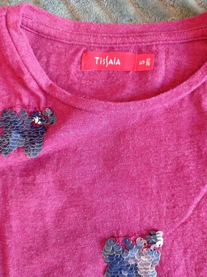 T-shirt sequins papillons en 5 ans - photo numéro 3