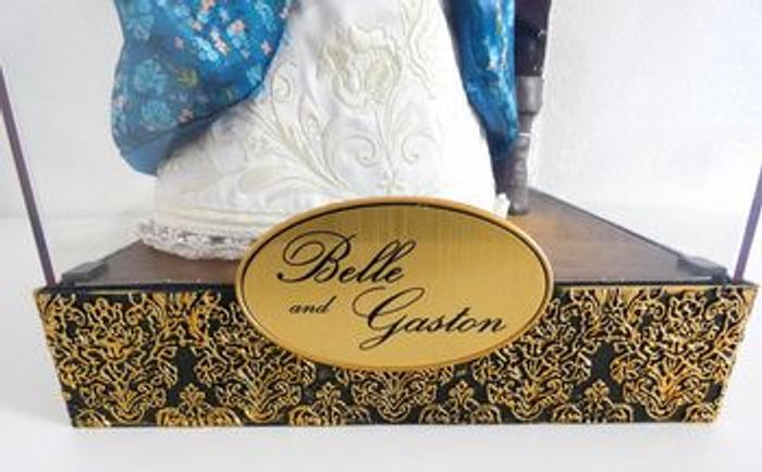 Poupée Fairytale Belle vs Gaston Disney NEUVE - photo numéro 4