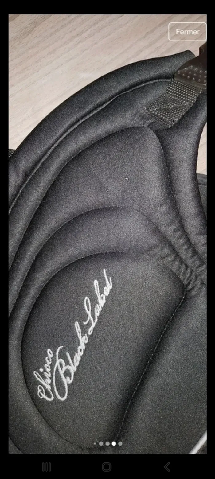 Porte bébé Chicco Black Label noir et blanc. Excellent état. Taille 0+ de la naissance à 9kg. - photo numéro 5
