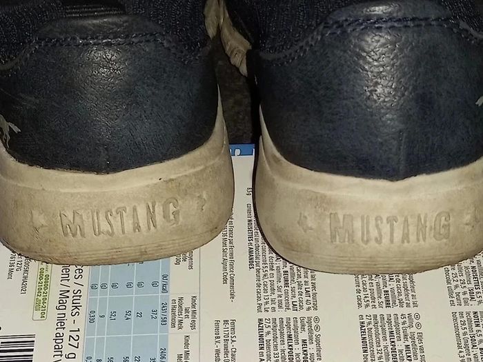 Baskets basses en bon état - photo numéro 7