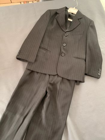 Costume 3 pièces 6 ans noir avec liseret / Pantalon taille élastique