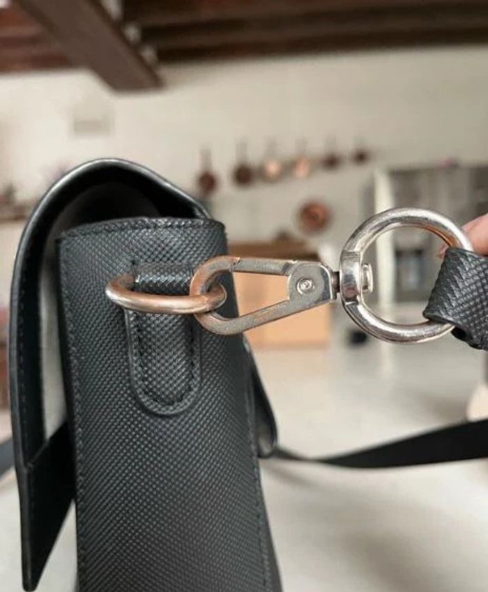 sac a main lacoste - photo numéro 8