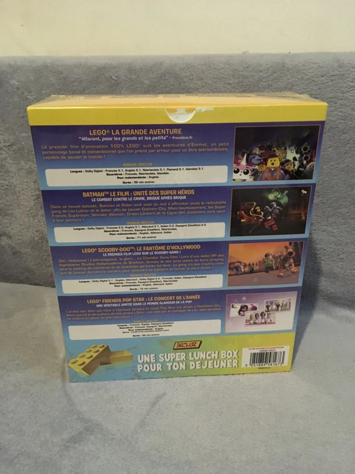 Coffret lego lunch box + 4 dvd (batman, scooby doo, lego la grande aventure et Friends pop star - photo numéro 3