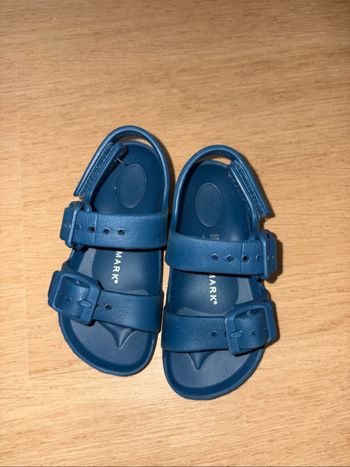 Claquette taille 23
