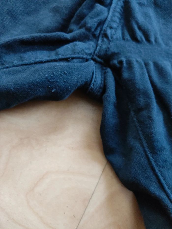 Jean slim noir taille 40 offert - photo numéro 7