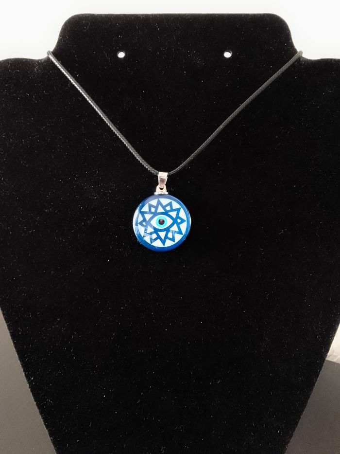 Collier corde de cire + pendentif celtique - photo numéro 3