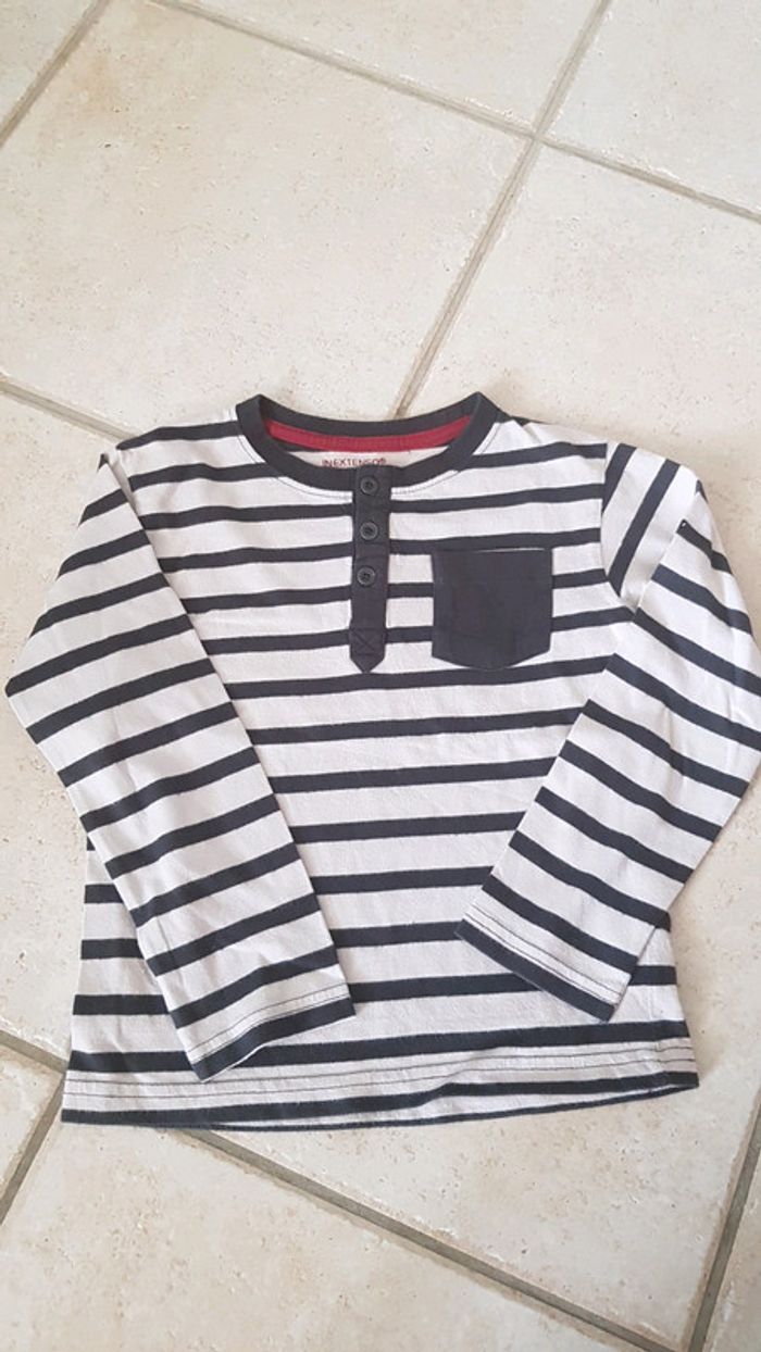 Tee-shirt manches longues écru et noir