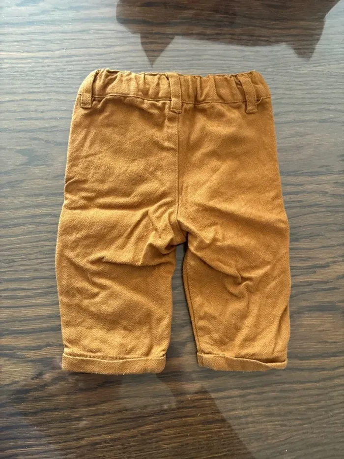 Pantalon 1 mois - photo numéro 2