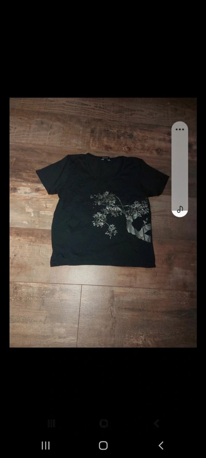 Tee-shirt