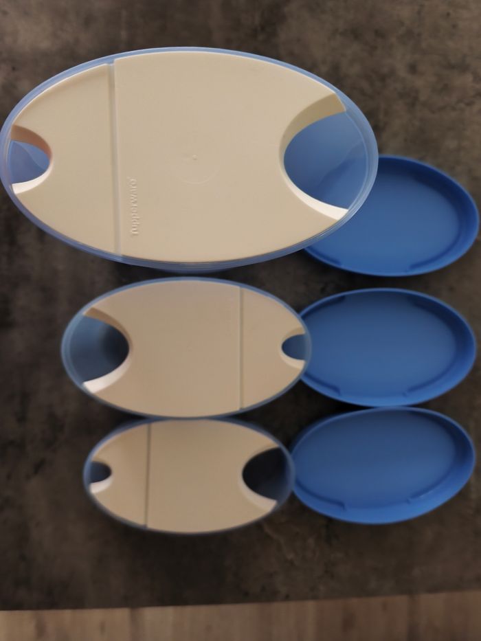 Lot de trois tupperware