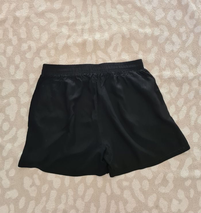 Short fluide - photo numéro 2