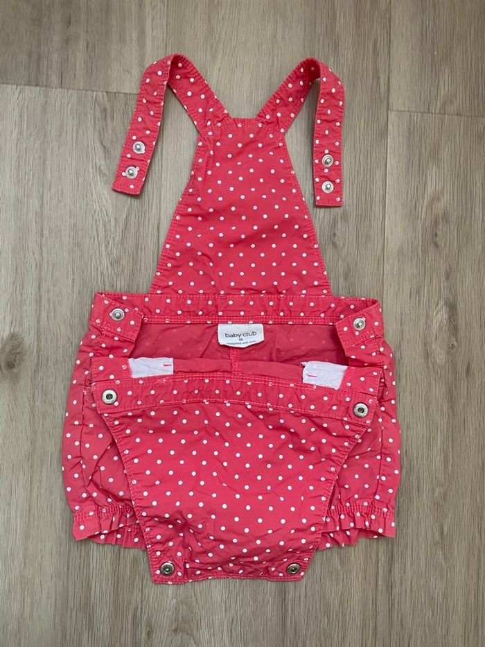 Salopette C&A rouge et blanche 18 mois - photo numéro 3