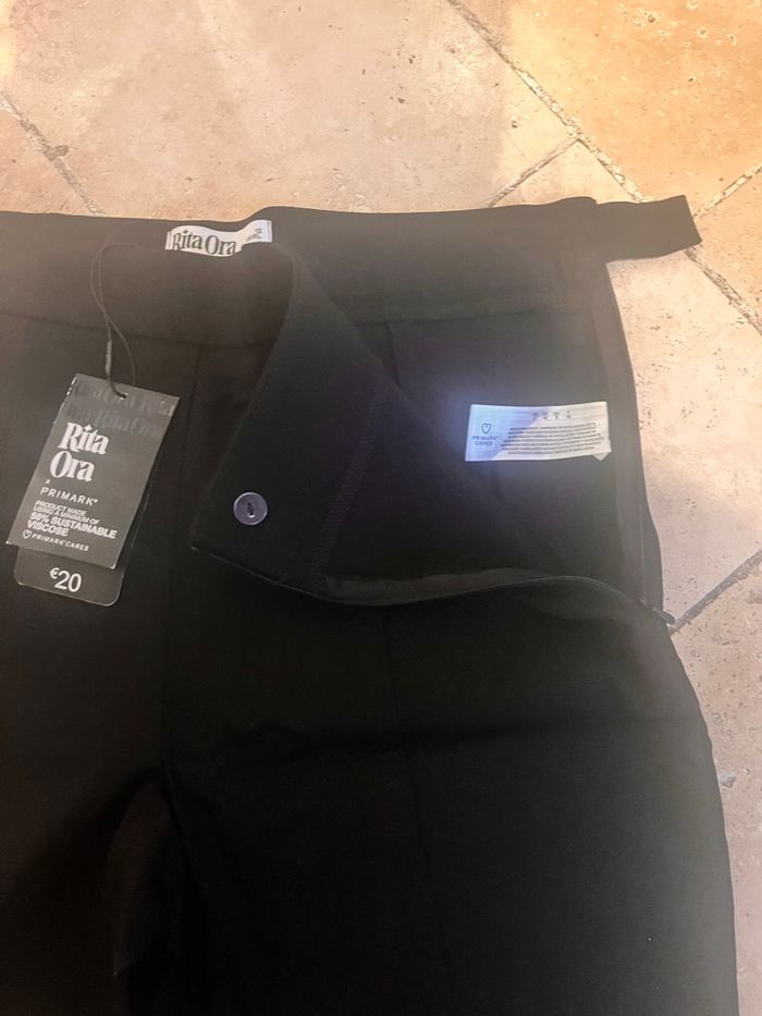 Pantalon noir - photo numéro 3