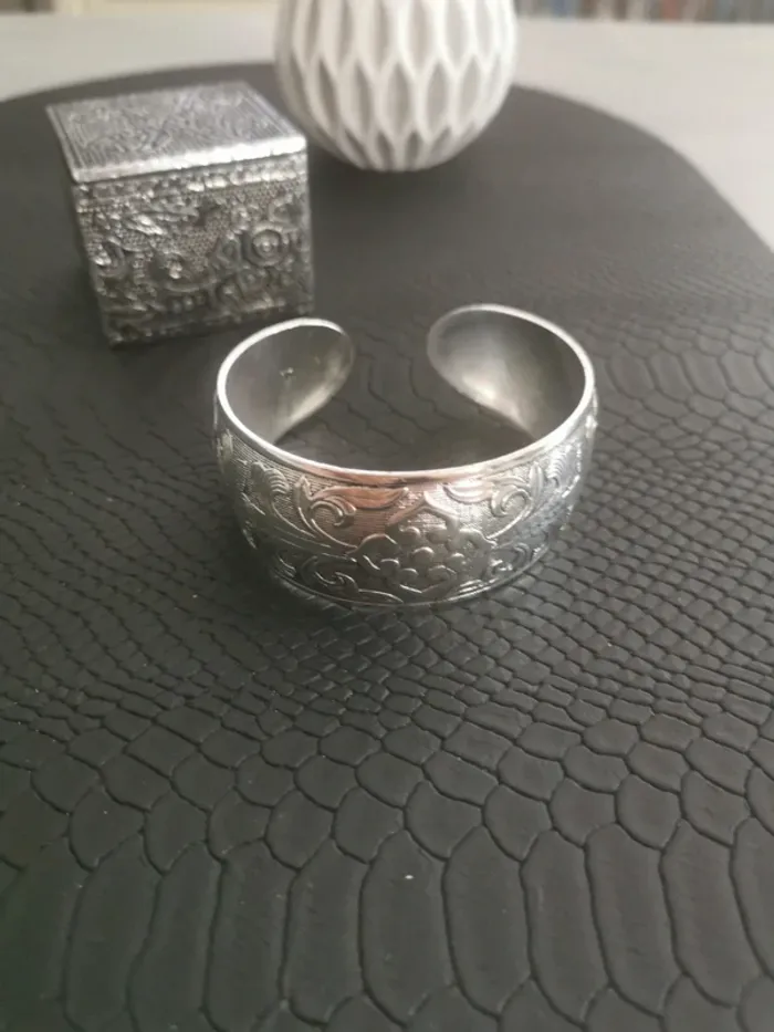 Bracelet manchette femme lotus argenté - photo numéro 2