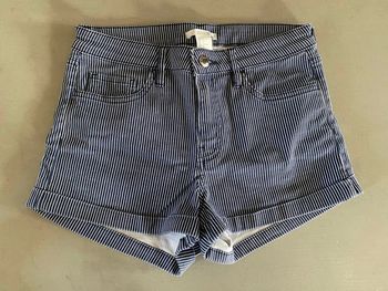 Short H&M marine et blanc à rayures style marinière taille 34