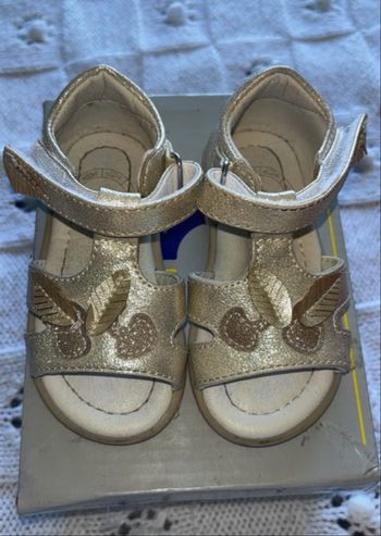 Sandales