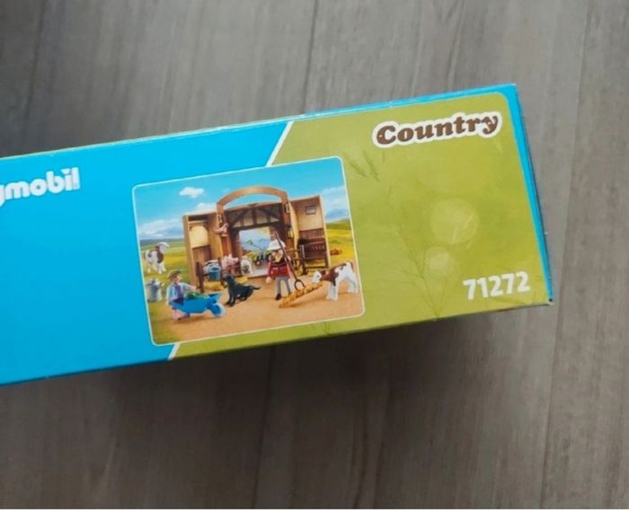 Jouet Playmobil country étable portative neuve - photo numéro 4