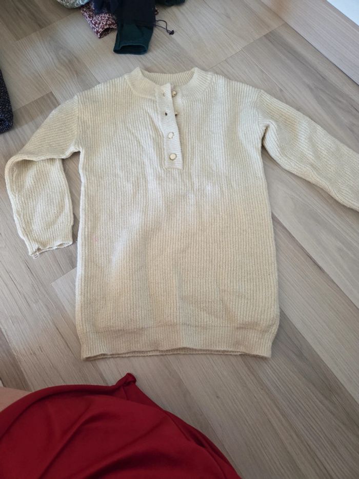 Robe pull a paillettes taille 5 ans tao