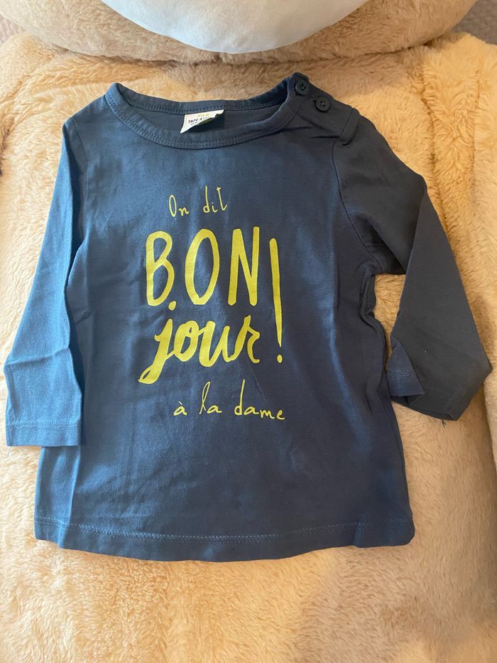 T-shirt