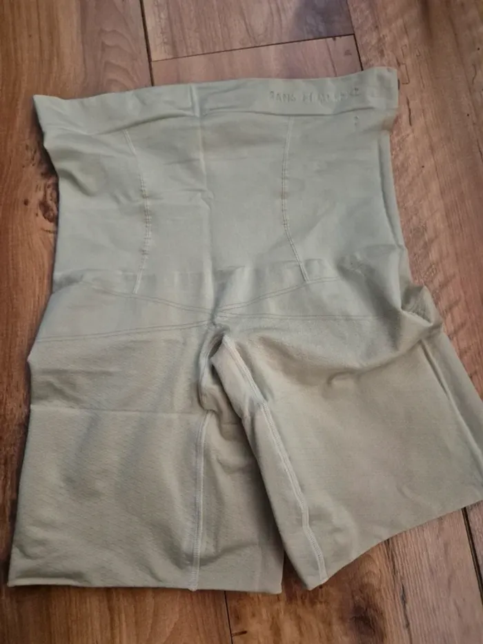 Short anti frottement Sans Complexe taille 42/44