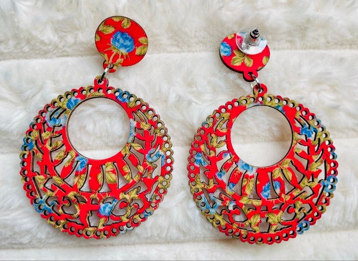 Boucles d'oreilles en bois, faites main ! - photo numéro 6