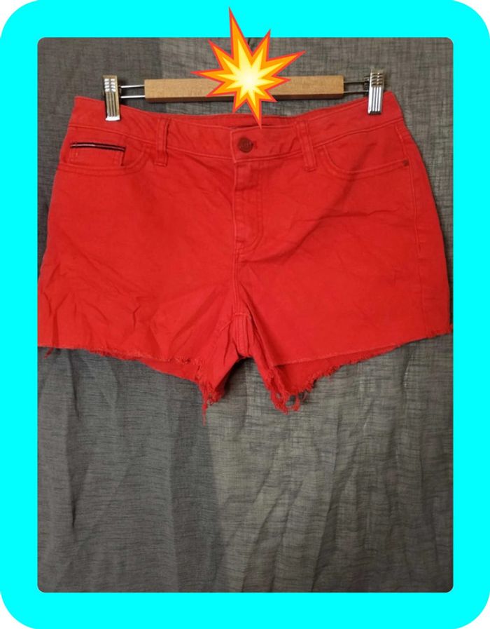Short court tommy hilfiger 42 - photo numéro 3