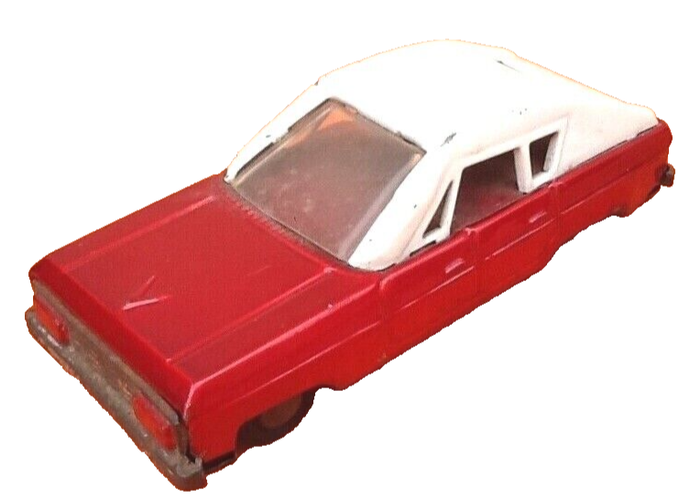 Années 1970 Jouet en tôle Voiture miniature