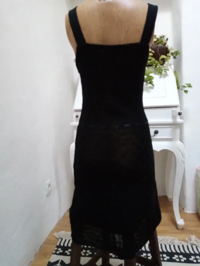 Robe noire - photo numéro 3
