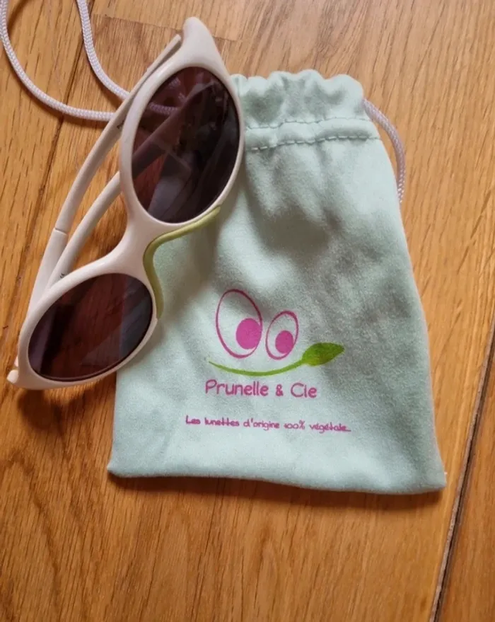 Lunettes soleil bébé - photo numéro 2