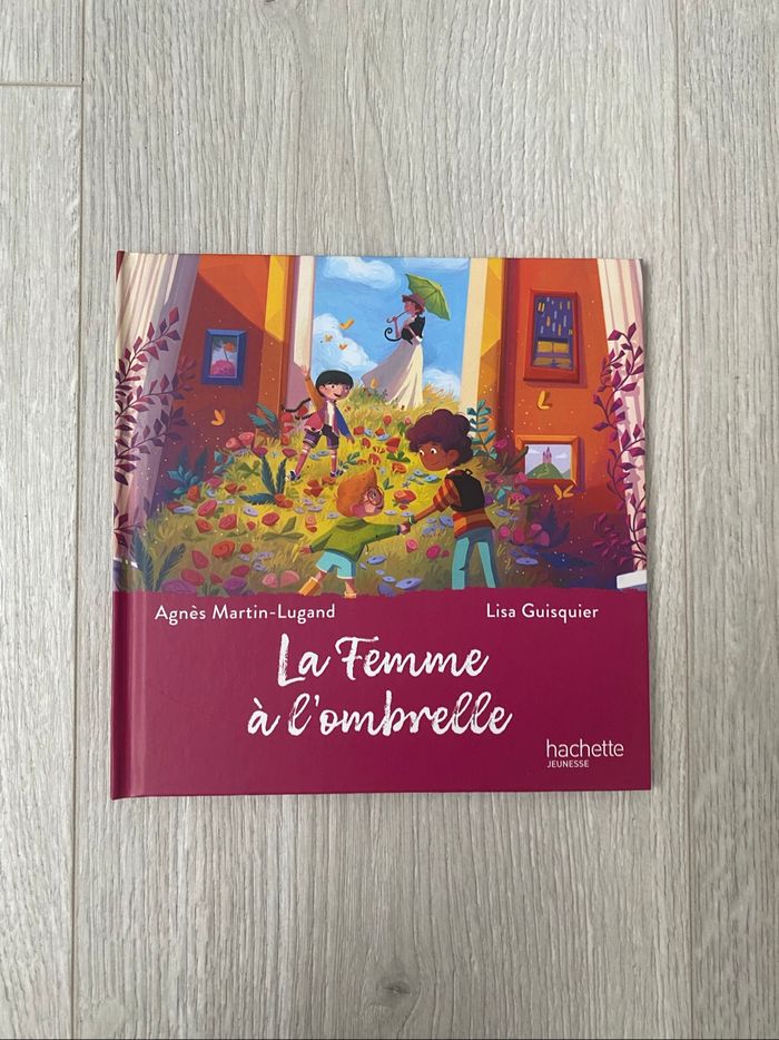 La Femme à l’ombrelle – Agnès Martin-Lugand & Lisa Guisquier 📚 - photo numéro 2