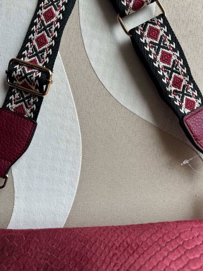 Sac banane  rouge bordeaux façon daim - photo numéro 4