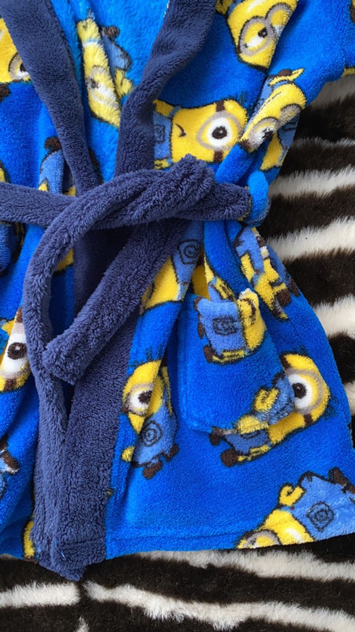 Peignoir 100%polyester tout doux 4 ans les minions - photo numéro 2