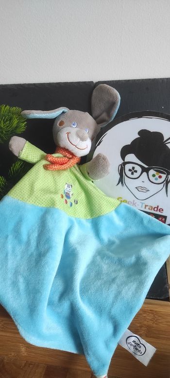 Doudou plat lapin chien bleu vert Mots d Enfants chat balle écharpe Orange Noeud