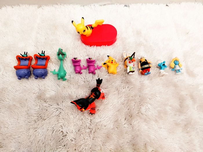 Lot de 12 figurines divers - photo numéro 3